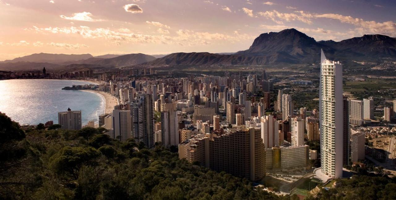 Skyline 9 Apartamento De 2 Dormitorios Soleado Con Terraza Privada Μπένιντορμ Εξωτερικό φωτογραφία