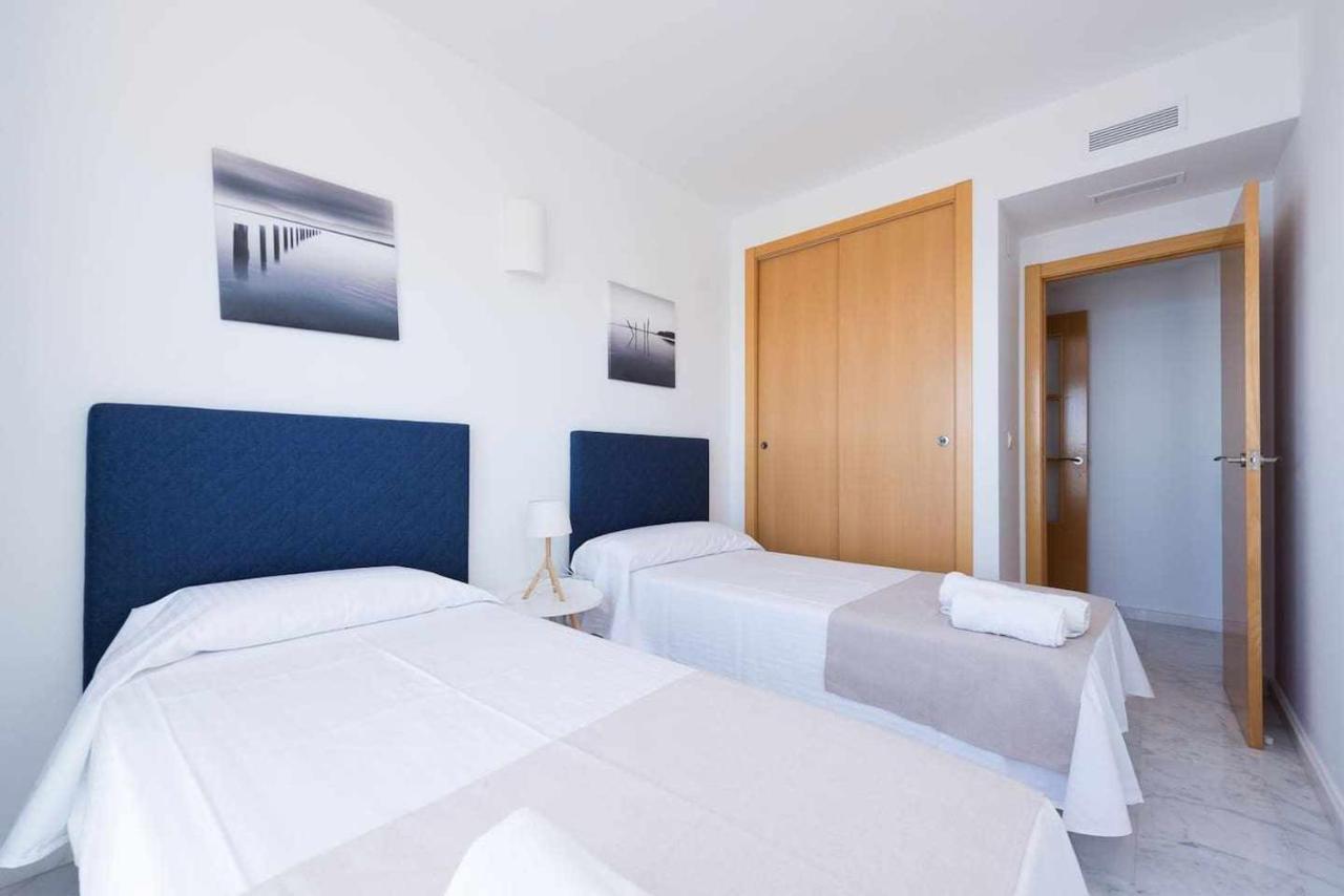 Skyline 9 Apartamento De 2 Dormitorios Soleado Con Terraza Privada Μπένιντορμ Εξωτερικό φωτογραφία